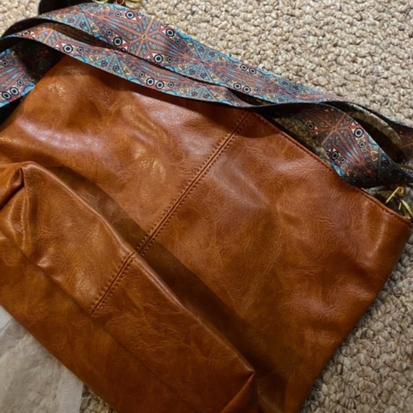 New Hobo style purse - Picture 9 of 13